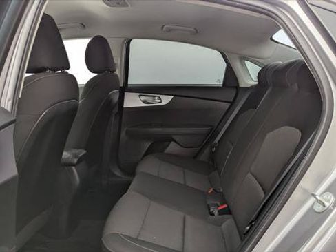 Used 2023 Kia Forte LXS FWD image 17