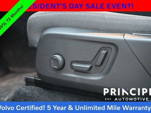 Certified 2023 Volvo C40 Recharge Core w/ Climate Package image 30