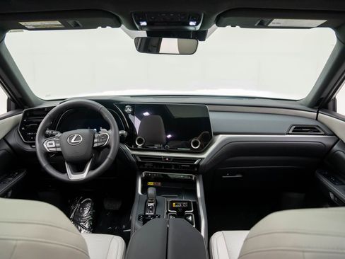 Used 2025 Lexus TX 350 AWD image 9