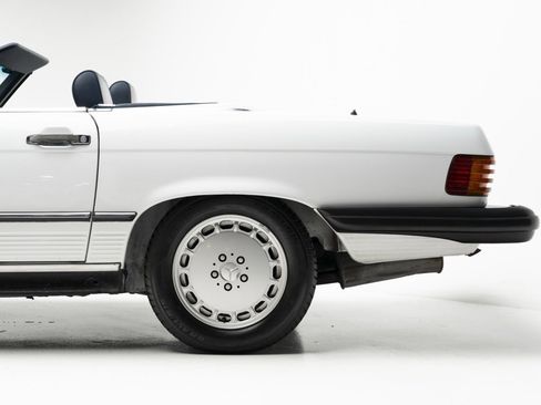 Used 1988 Mercedes-Benz 560 SL image 60