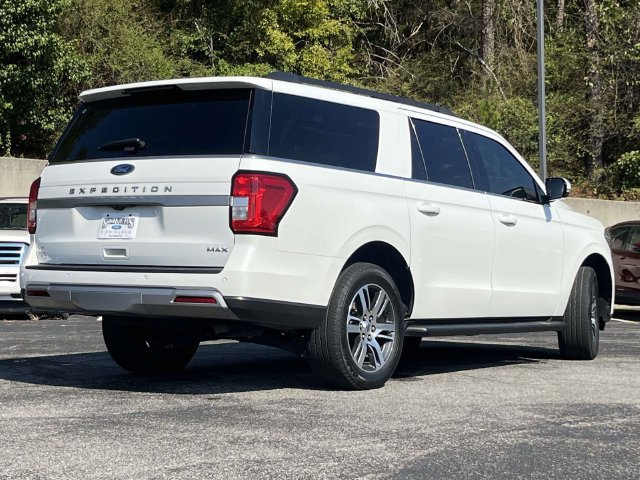 Used 2024 Ford Expedition Max XLT RWD image 3