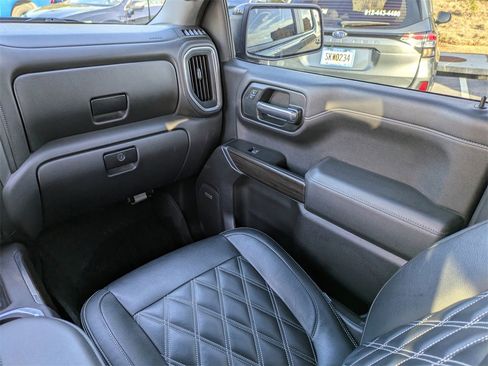 Used 2019 Chevrolet Silverado 1500 RST image 14