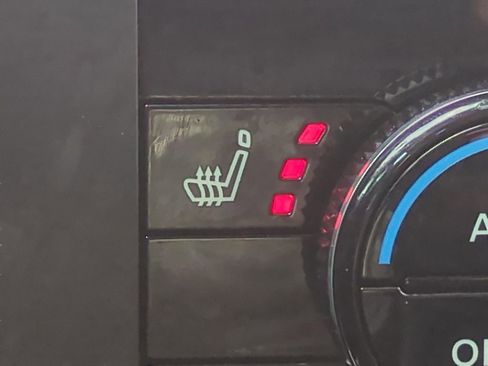 Certified 2023 Nissan Rogue SV w/ SV Premium B Package image 27