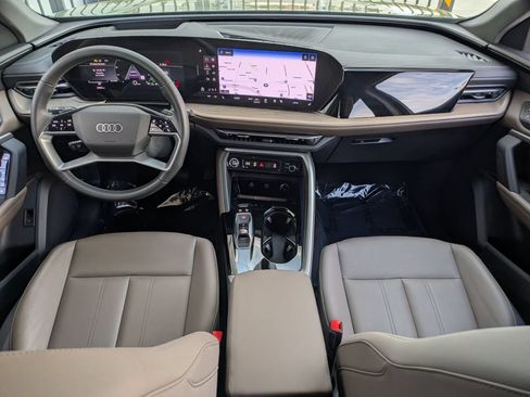Used 2025 Audi Q5 Premium Plus w/ Premium Plus AWD/4WD image 7