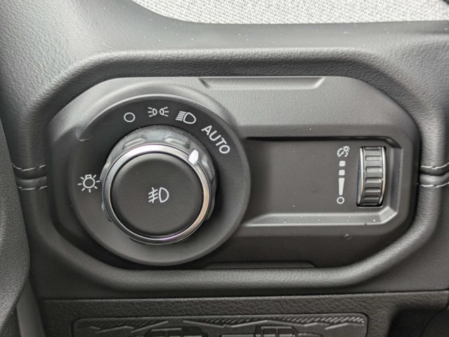 Certified 2026 Jeep Wrangler Unlimited Sahara AWD/4WD image 25