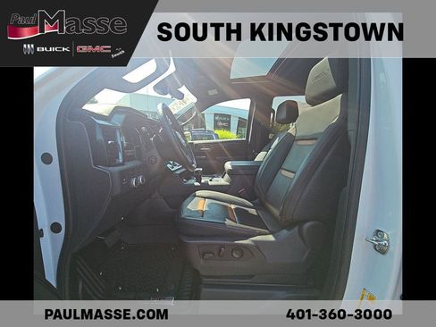 Used 2025 GMC Sierra 1500 AT4 w/ AT4 Premium Package AWD/4WD image 16
