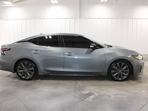 Used 2020 Nissan Maxima Platinum w/ Sport Mat Group FWD image 11