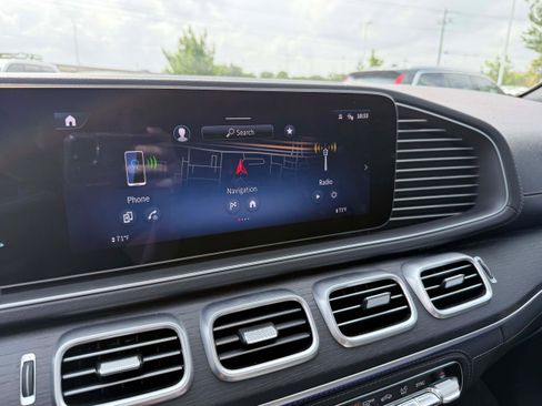 Used 2025 Mercedes-Benz GLS 450 4MATIC image 22