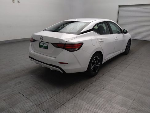 Used 2024 Nissan Sentra SV FWD image 9