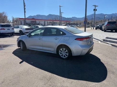 Used 2023 Toyota Corolla LE FWD image 10
