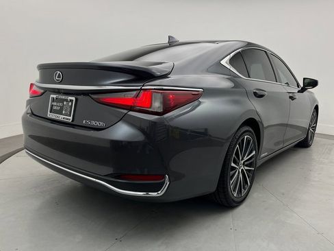 Used 2022 Lexus ES 300h w/ Premium Package image 13
