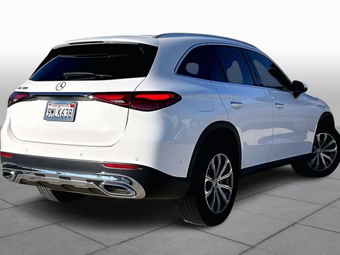 Used 2024 Mercedes-Benz GLC 300 GLC 300 image 13