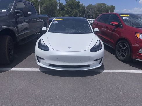 Used 2023 Tesla Model 3 Standard Range RWD image 1