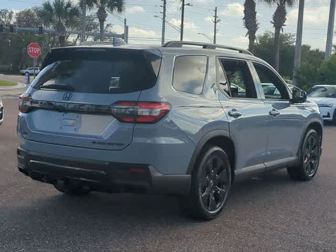 Used 2026 Honda Pilot Black Edition image 8