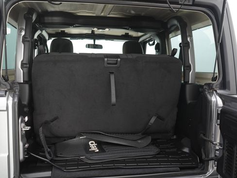 Used 2019 Jeep Wrangler Sport AWD/4WD image 9