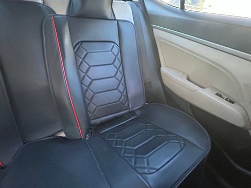 Used 2017 Hyundai Elantra Limited w/ Limited Tech Package 04 FWD image 14