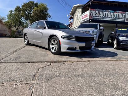 Used 2017 Dodge Charger SXT