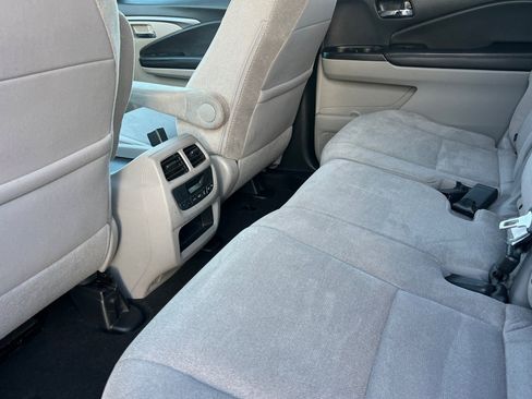 Used 2021 Honda Pilot EX image 26