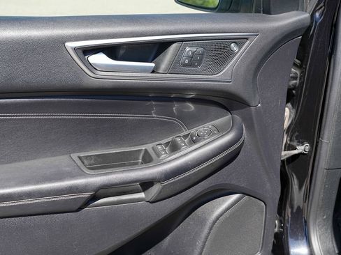Used 2022 Ford Edge Titanium AWD/4WD image 27