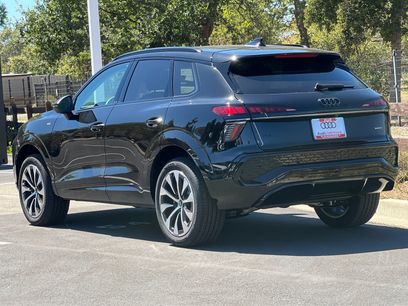 New 2026 Audi Q3 quattro 2.0T