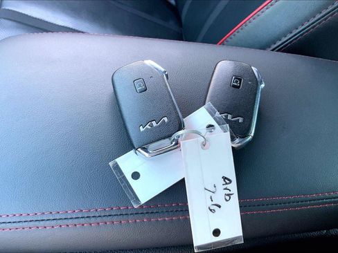 Used 2023 Kia K5 GT FWD image 12