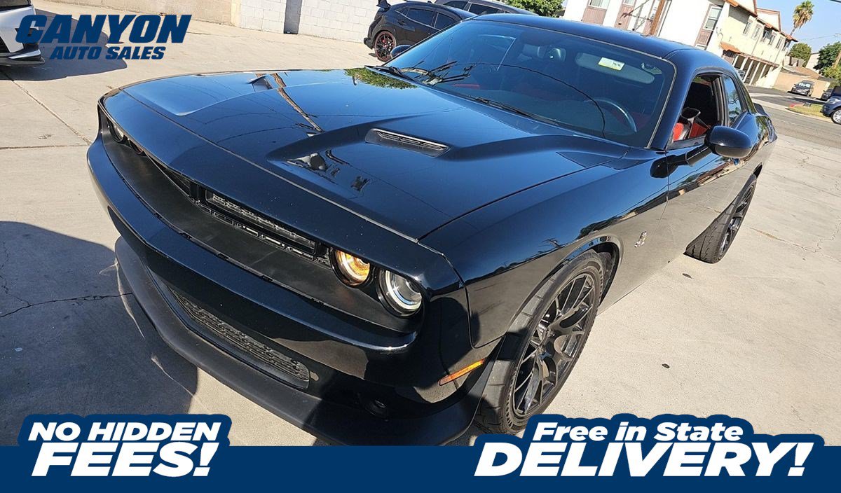 Used 2015 Dodge Challenger R/T Scat Pack w/ Leather Interior Group RWD image 1