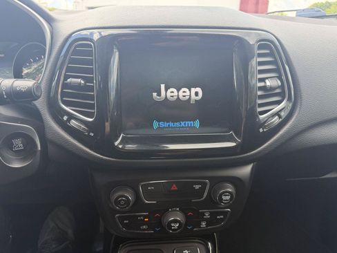 Used 2019 Jeep Compass Limited AWD/4WD image 17