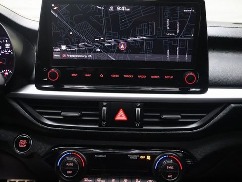 Used 2022 Kia Forte GT-Line w/ GT-Line Premium Package image 21