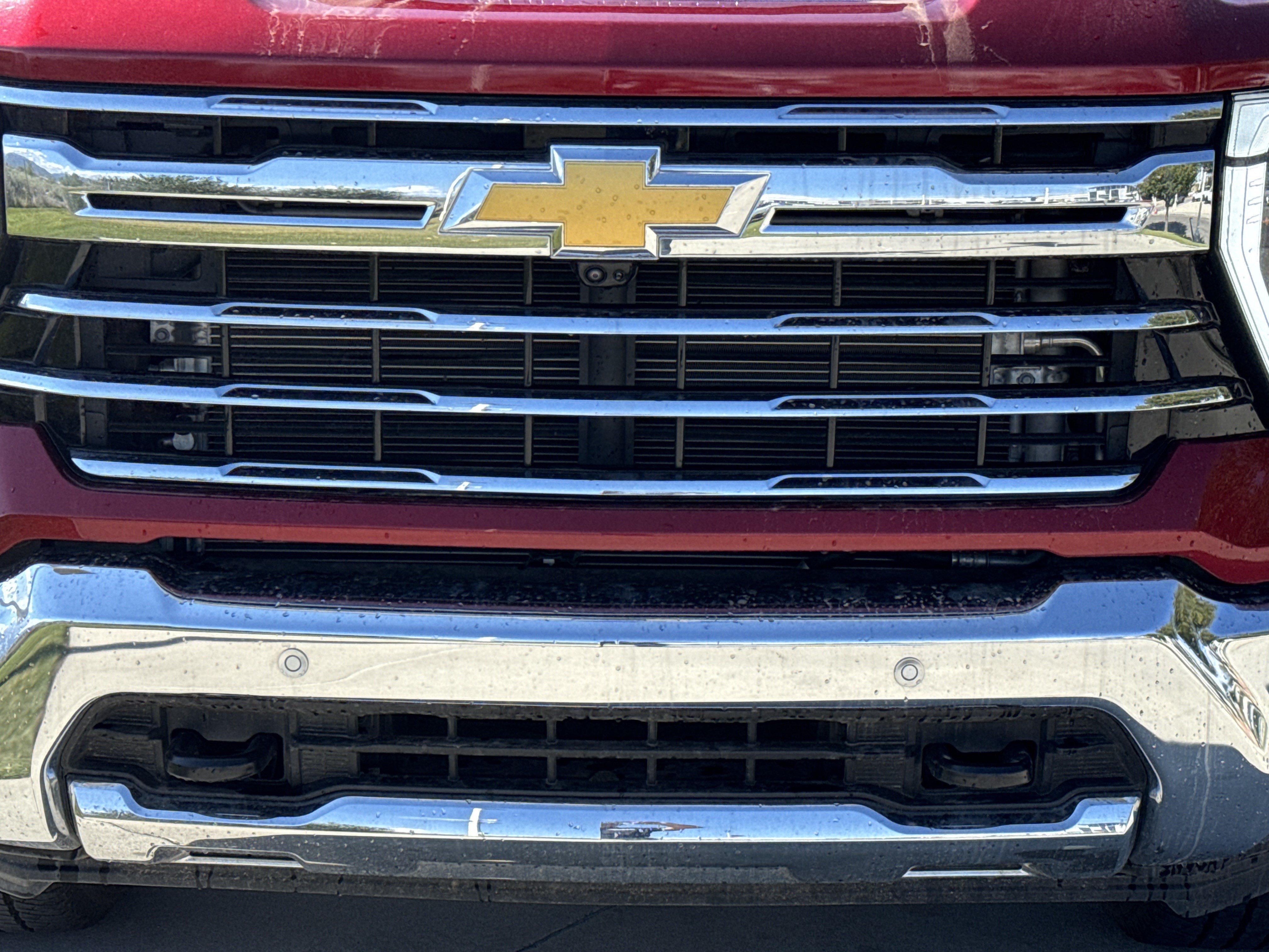 Used 2024 Chevrolet Silverado 2500 LTZ w/ LTZ Premium Package AWD/4WD image 9