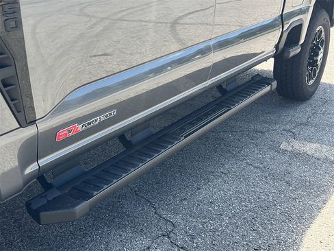 New 2026 Ford F250 Lariat w/ Black Appearance Package image 36