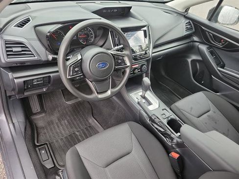 Used 2019 Subaru Impreza 2.0i image 2