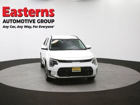 Used 2023 Kia Niro Wind w/ Wind Preserve Package FWD image 51