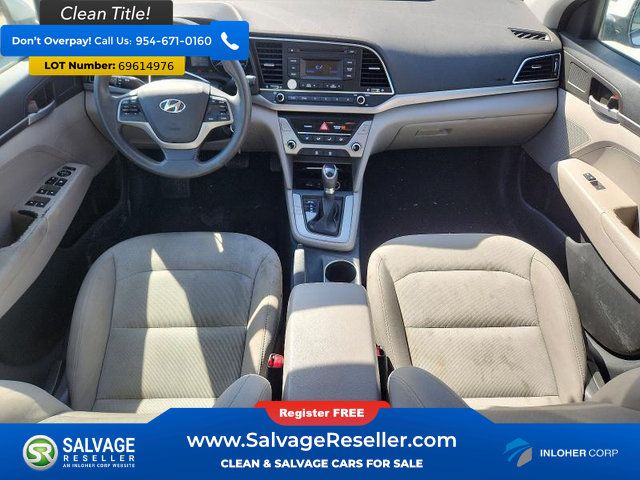 Used 2017 Hyundai Elantra SE FWD image 11