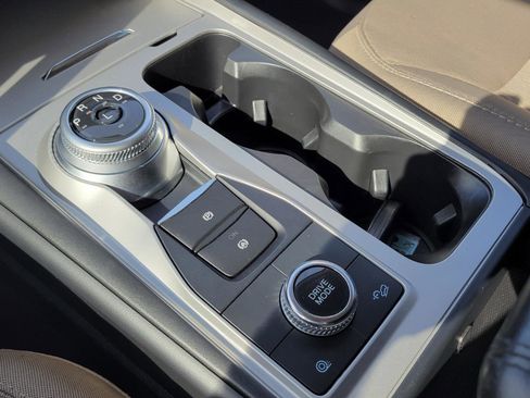 Used 2022 Ford Explorer 4WD image 26