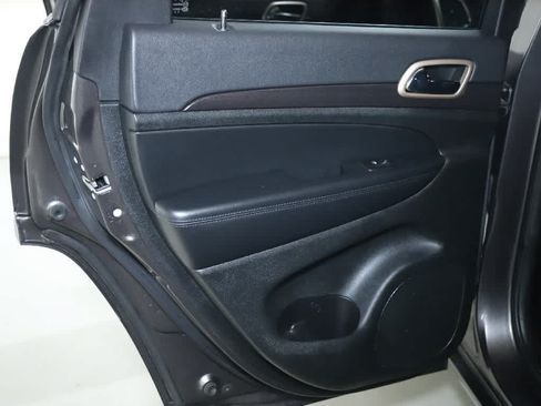 Used 2014 Jeep Grand Cherokee Altitude AWD/4WD image 14