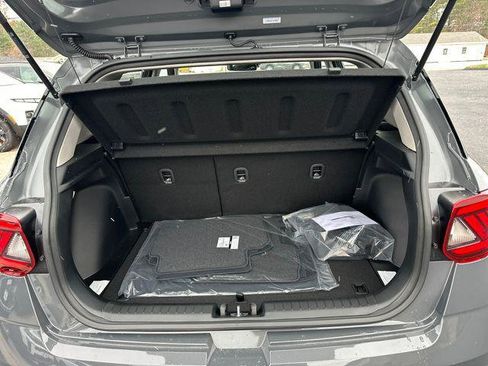 New 2026 Hyundai Venue SEL FWD image 10