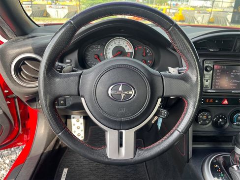 Used 2015 Scion FR-S RWD image 17