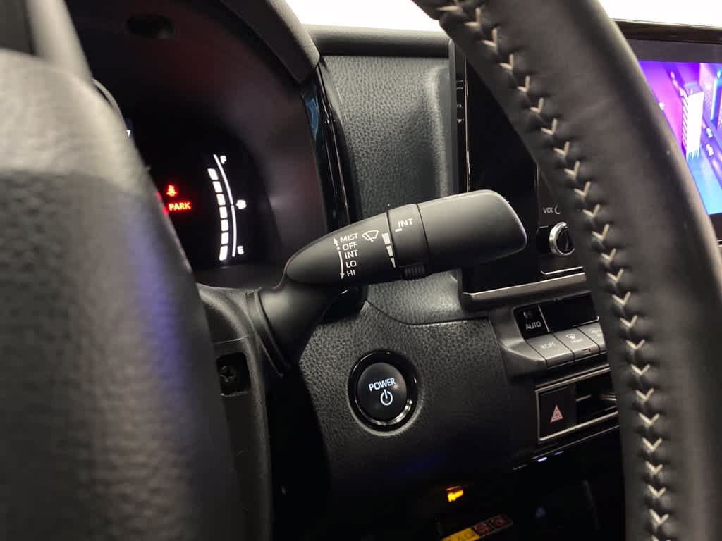 Used 2025 Toyota Camry SE FWD image 23