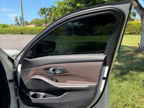 Used 2019 BMW 330i Sedan RWD image 13