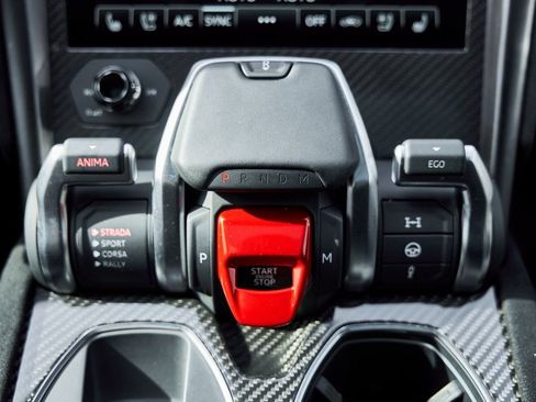 Used 2024 Lamborghini Urus Performante image 76