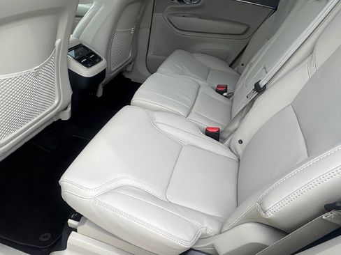 New 2026 Volvo XC90 B6 Ultra image 21