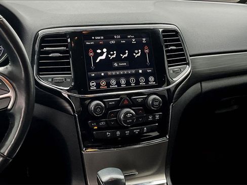 Used 2021 Jeep Grand Cherokee Laredo X image 6