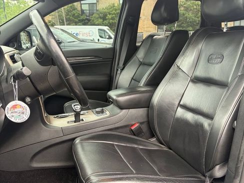 Used 2014 Jeep Grand Cherokee Overland AWD/4WD image 2