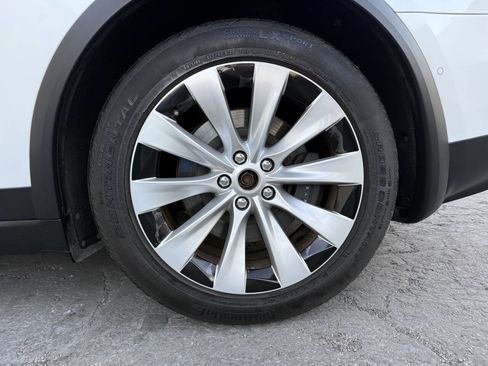 Used 2020 Tesla Model X Long Range image 37