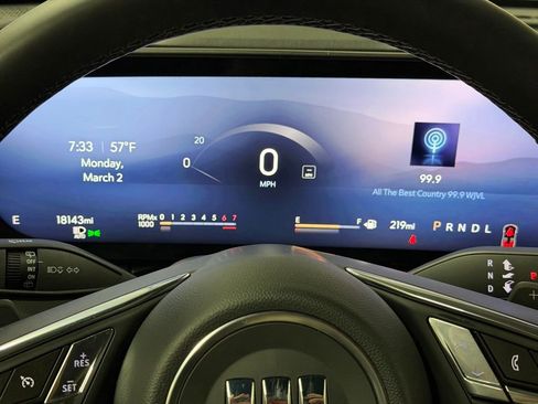 Certified 2025 Buick Enclave Preferred image 41