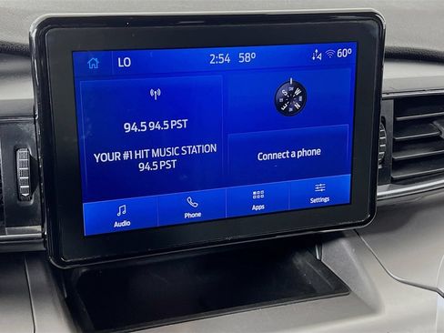 Certified 2022 Ford Explorer XLT w/ Equipment Group 202A AWD/4WD image 16