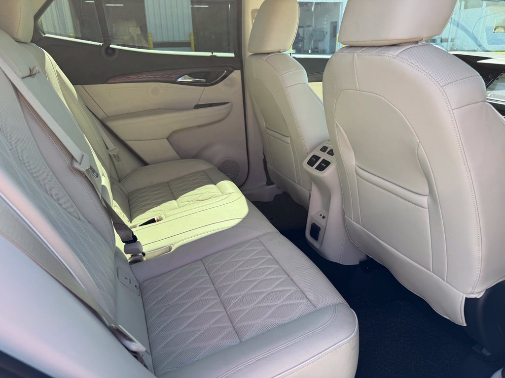 Used 2023 Buick Envision Avenir AWD/4WD image 12