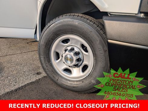New 2025 Chevrolet Express 2500 w/ Driver Convenience Package RWD image 20