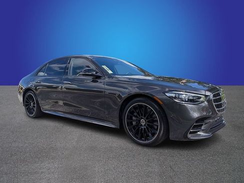 Used 2023 Mercedes-Benz S 500 4MATIC w/ AMG Line image 7