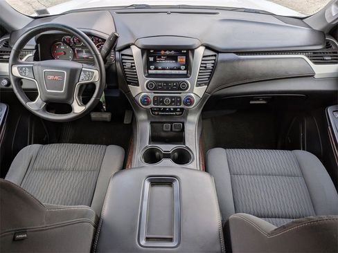 Used 2015 GMC Yukon SLE image 21